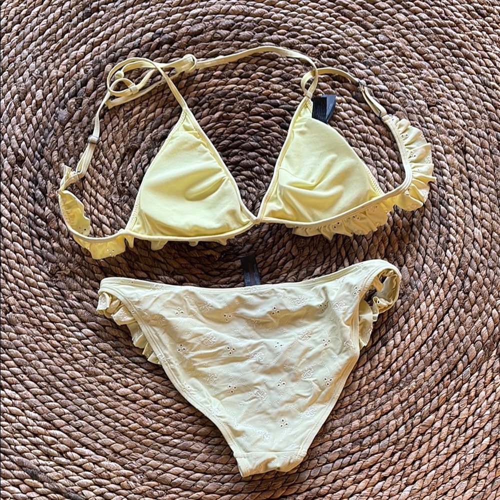 Yellow Ruffled Bikini Set - Picture 3 of 3